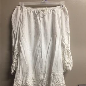 Dress with beautiful lace accents